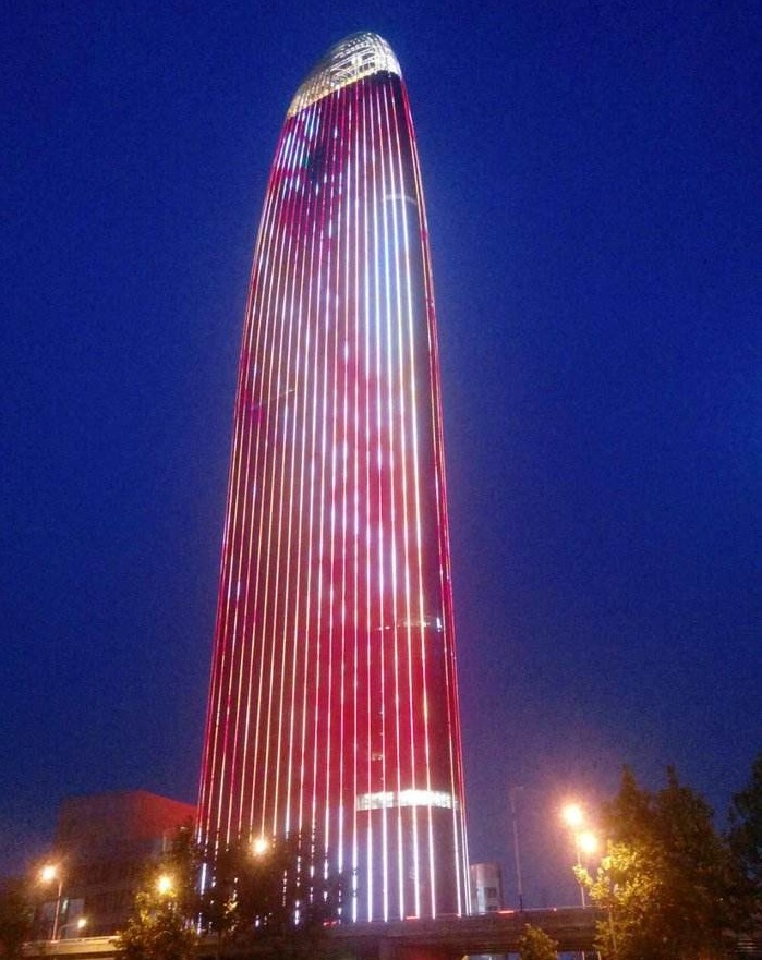 濟南普利中心樓體亮化-戶(hù)外亮化
