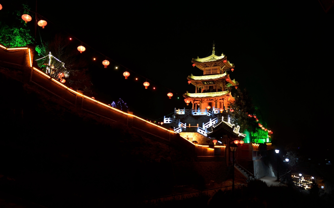 泰山紅門(mén)及奈何景區照明工程-景觀(guān)亮化